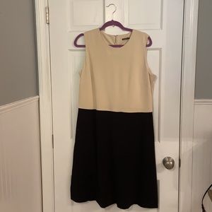 J. McLaughlin dress size XL tan and black